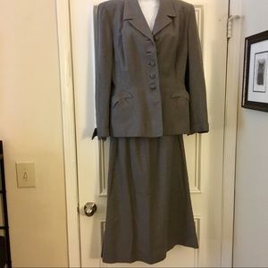 1940’s Vintage Walda Scott skirt suit